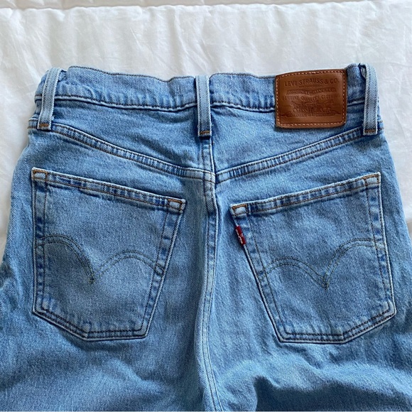 LEVI'S Ribcage Straight Jeans, size 27 - Picture 2 of 5